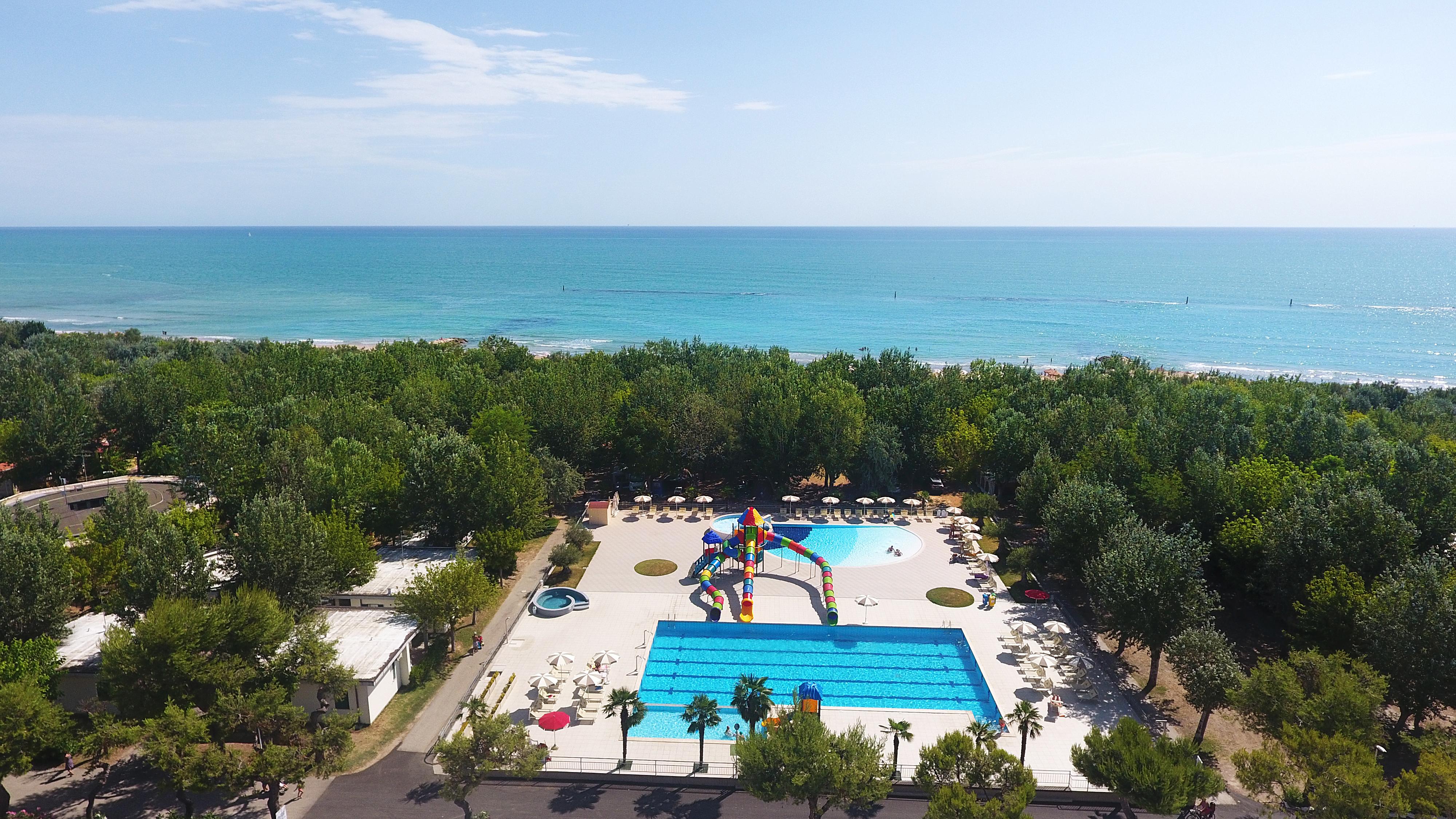 Stork Camping Village โรเซโต เดญา อาบรูซซี ภายนอก รูปภาพ